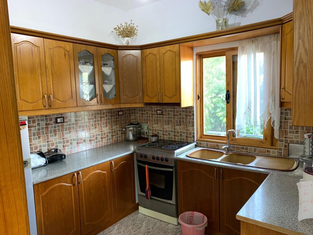 Albi'S Guesthouse Ksamil Exterior photo