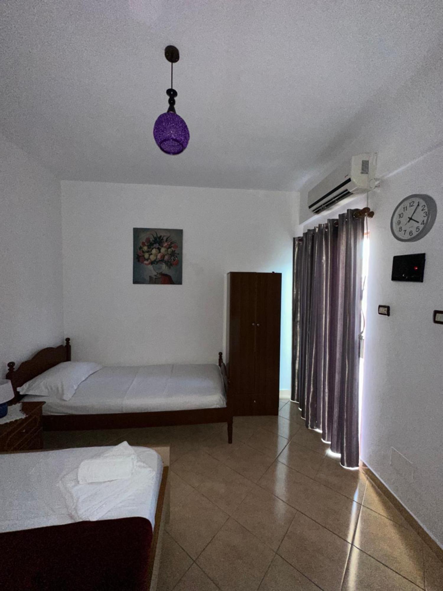 Albi'S Guesthouse Ksamil Exterior photo